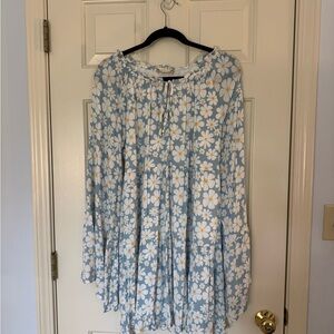 Altar’d State Blue Daisy Peasant Dress – Size M